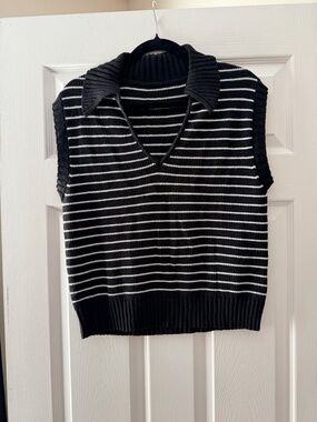 Amazon Black and White Striped Sleeveless Knit Polo Sweater Vest